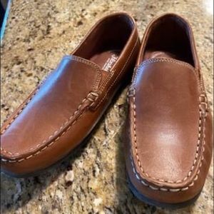 Florsheim boys slip on dress shoes. Size 3